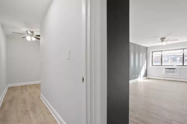 Chicago, IL 60626,6758 N Sheridan Avenue #435