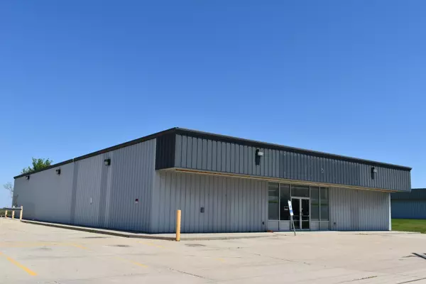 El Paso, IL 61738,903 W Main Street