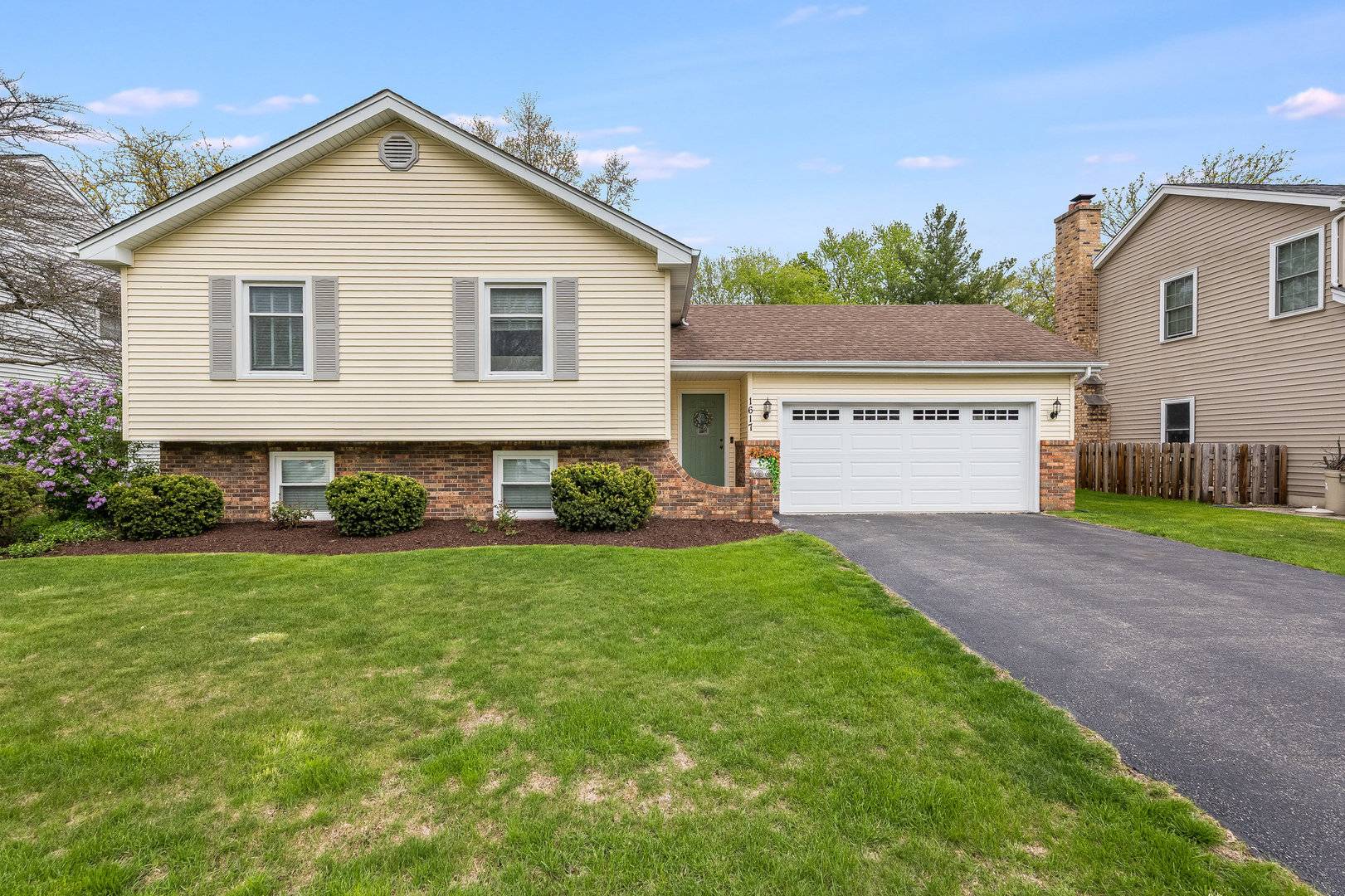 Wheaton, IL 60189,1617 Orth Drive