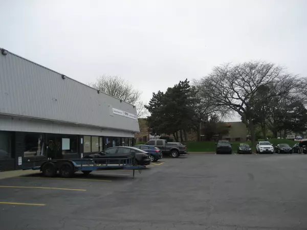 Schaumburg, IL 60193,603 W WISE Road