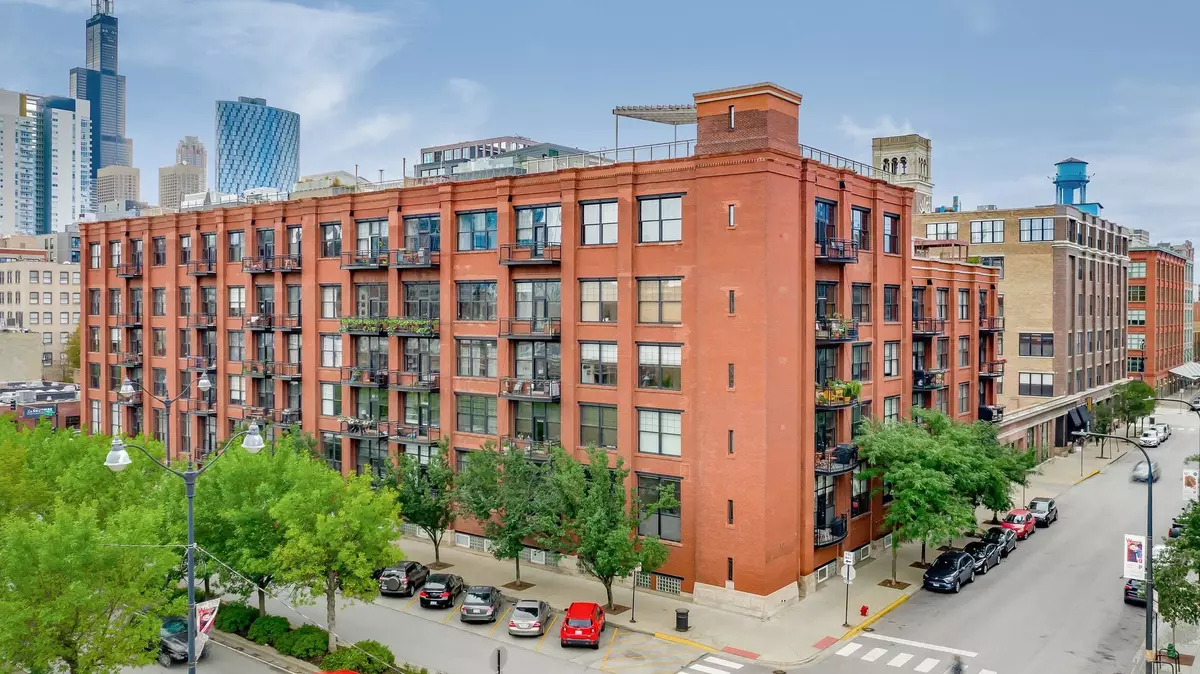 Chicago, IL 60607,1000 W WASHINGTON Boulevard #127