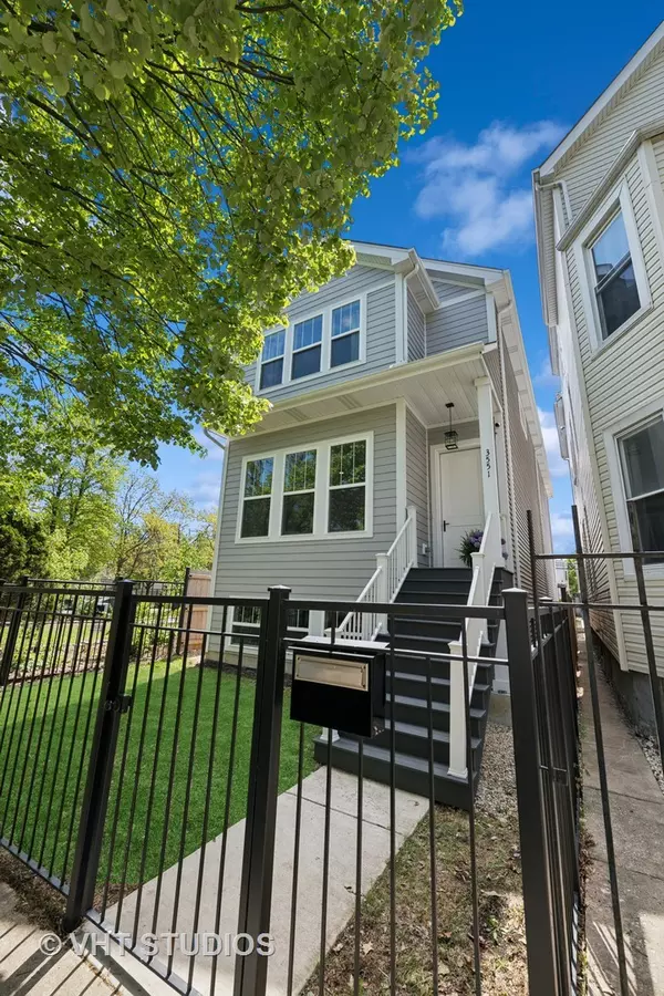 3551 W Lyndale Street, Chicago, IL 60647