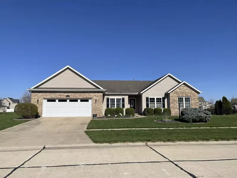 1808 S Orchard Drive, Mahomet, IL 61853