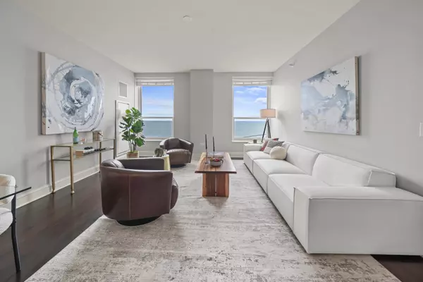 Chicago, IL 60611,850 N Lake Shore Drive #1005