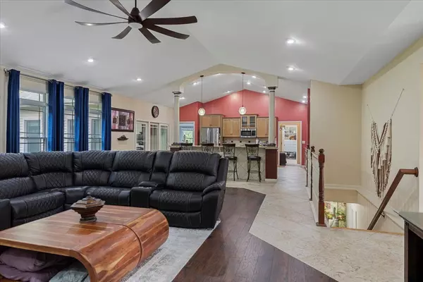 Springfield, IL 62711,4319 Creek Drive