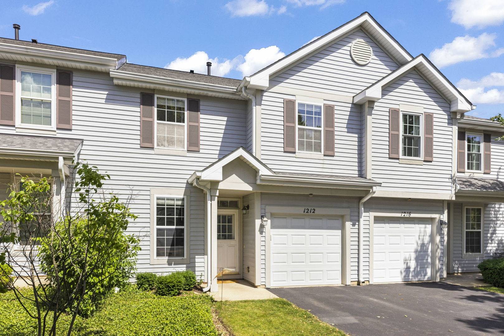 Naperville, IL 60540,1212 Denver Court