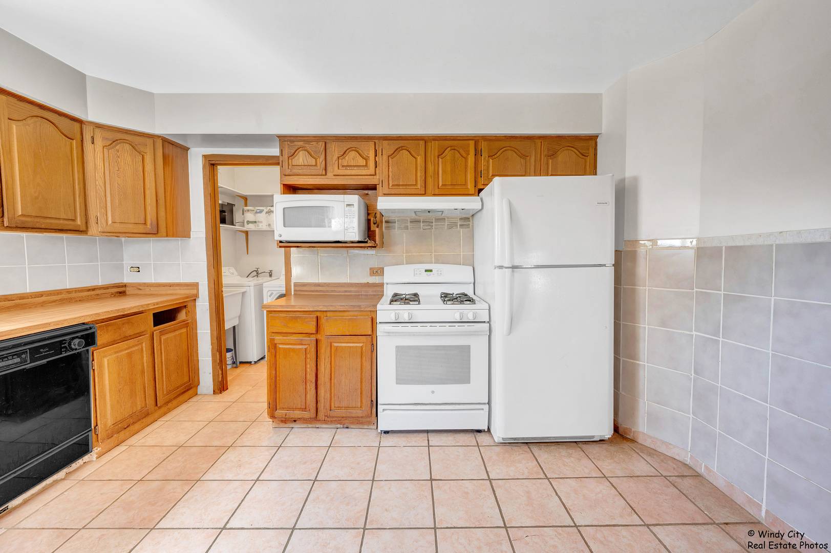 Waukegan, IL 60085,337 George Avenue