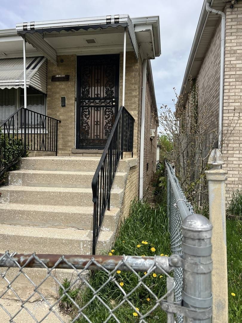 Summit, IL 60501,7502 W 64th Street