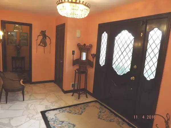 Northbrook, IL 60062,3550 Whirlaway Drive