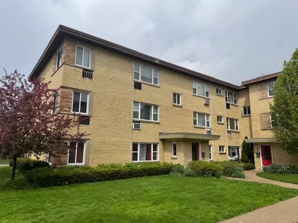 2123 Howard Street #1H, Evanston, IL 60202