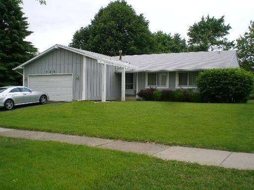 125 Cedarbrook Road, Naperville, IL 60565