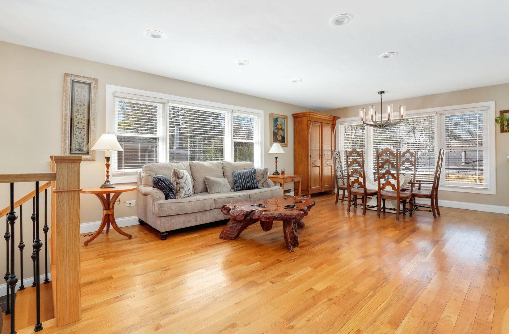 Highland Park, IL 60035,2936 Warbler Place