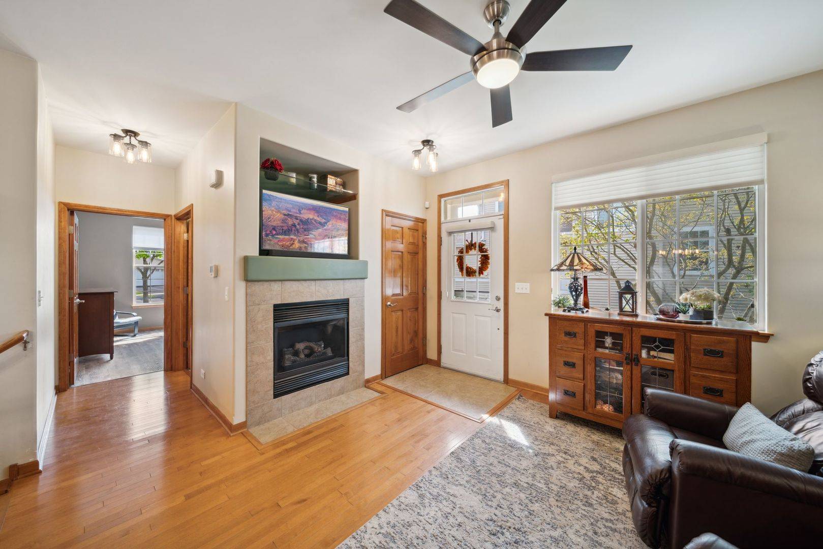 Round Lake, IL 60073,1468 W Remington Lane