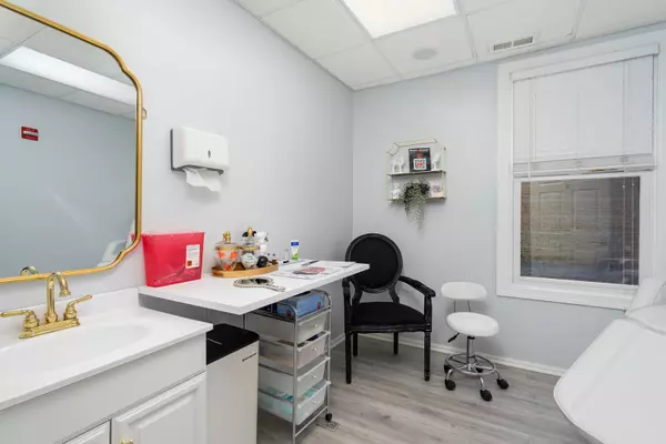 Orland Park, IL 60462,9953 W 143rd Street