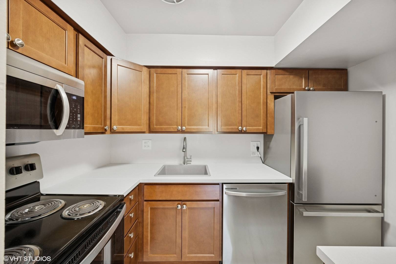 Oak Park, IL 60302,405 Wesley Avenue #6