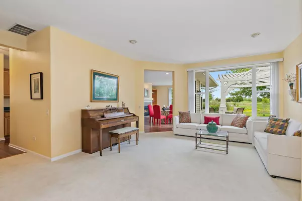 Huntley, IL 60142,12421 Black Oak Trail