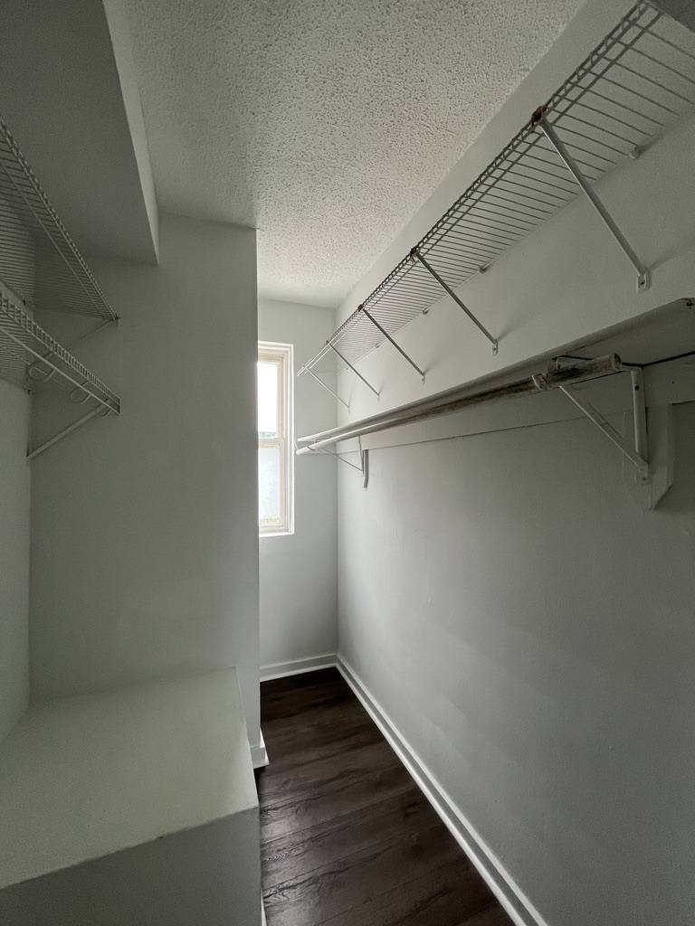 Chicago, IL 60613,3727 N Pine Grove Avenue #307