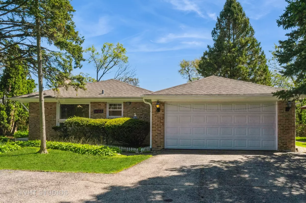 Northbrook, IL 60062,1727 Dundee Road