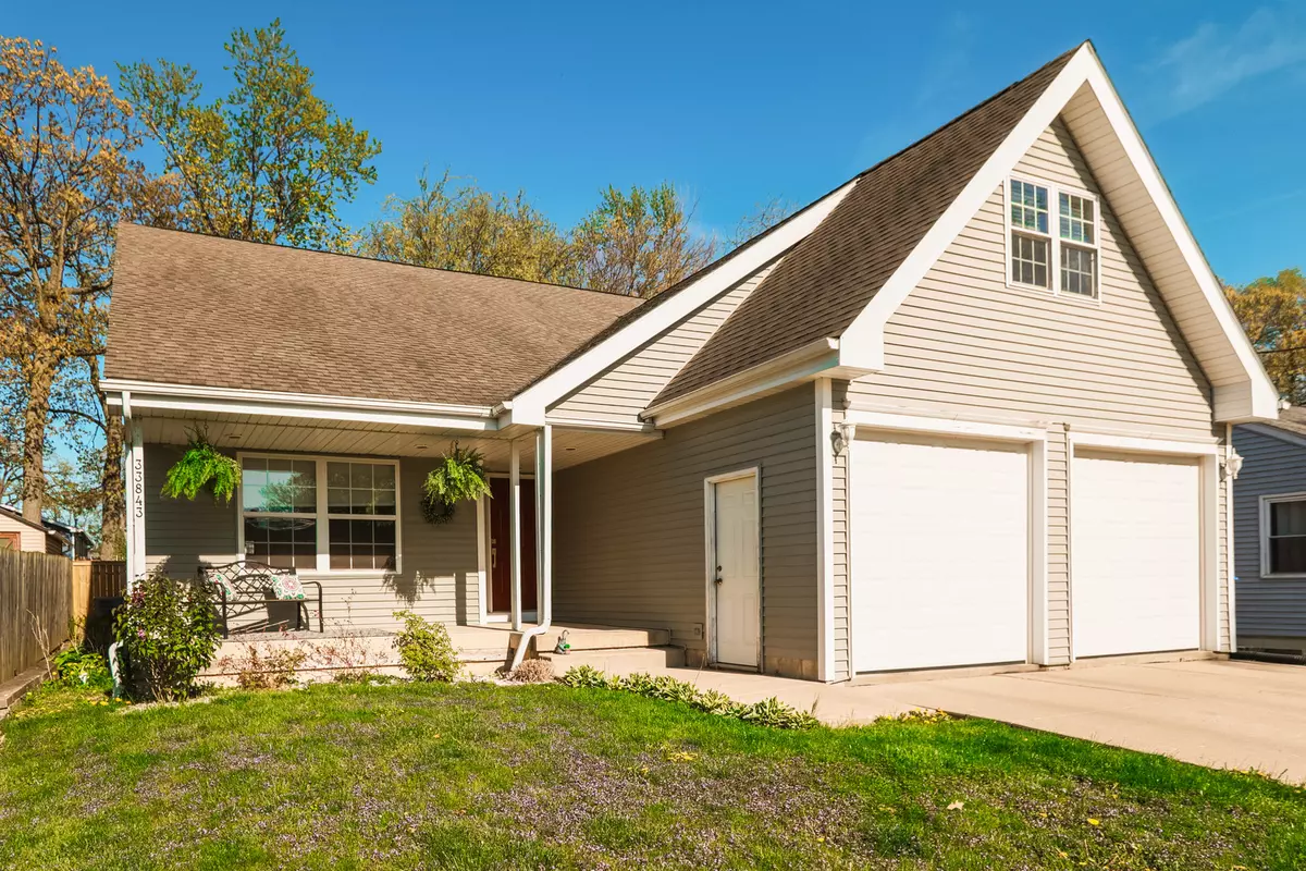 Grayslake, IL 60030,33843 N 2nd Street