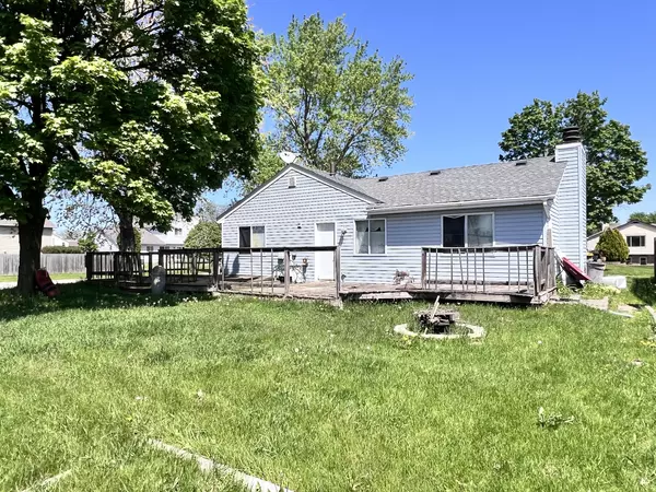 Streamwood, IL 60107,4 Southbury Court