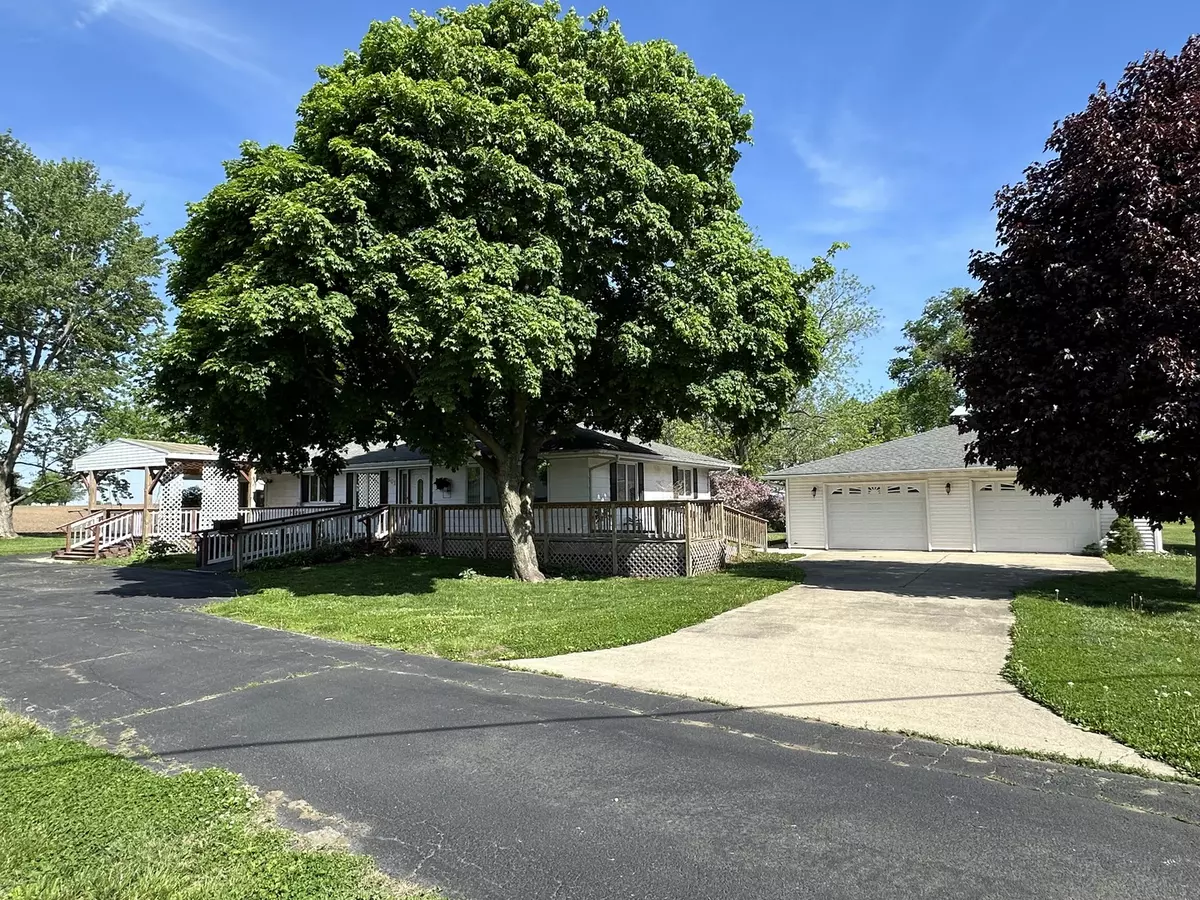 Lyndon, IL 61261,501 W Commercial Street