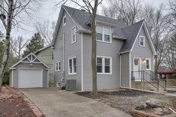 202 W Florida Avenue, Urbana, IL 61801
