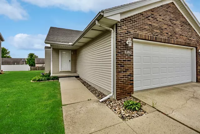 Bloomington, IL 61705,2702 Westbrook Drive