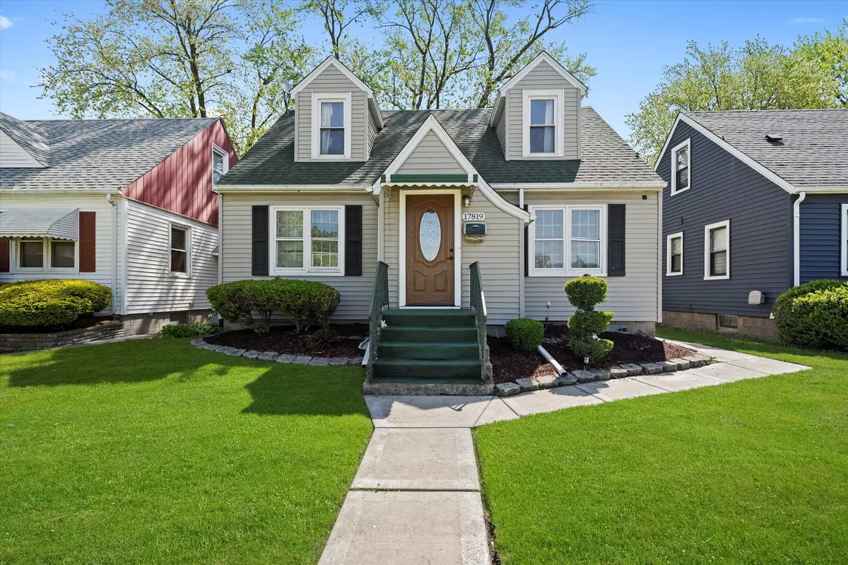 Lansing, IL 60438,17819 Walter Street