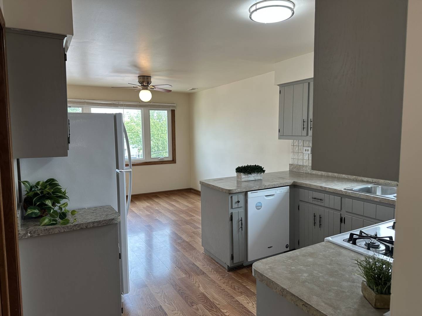 Chicago, IL 60631,6857 N Overhill Avenue #3