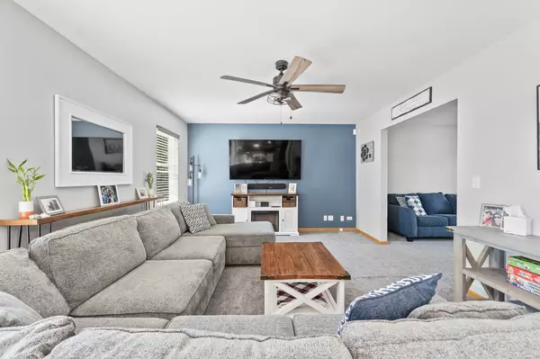 Hampshire, IL 60140,1811 Cameron Drive