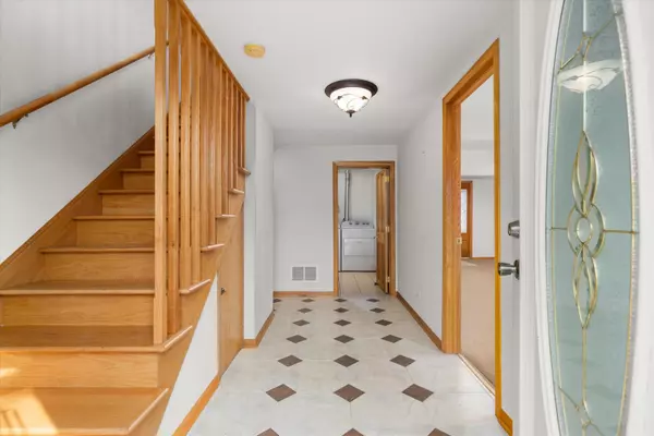 Joliet, IL 60432,44 Crestwood Drive