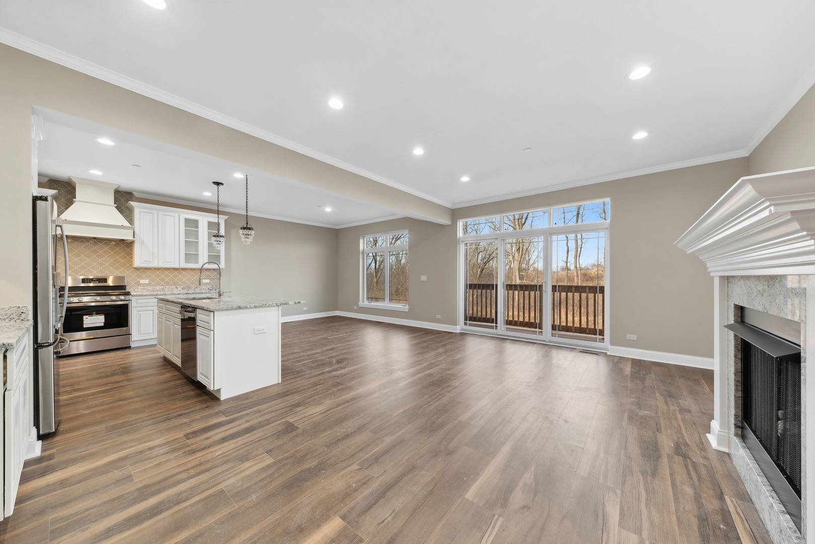 Wheeling, IL 60090,230 Violet Lane