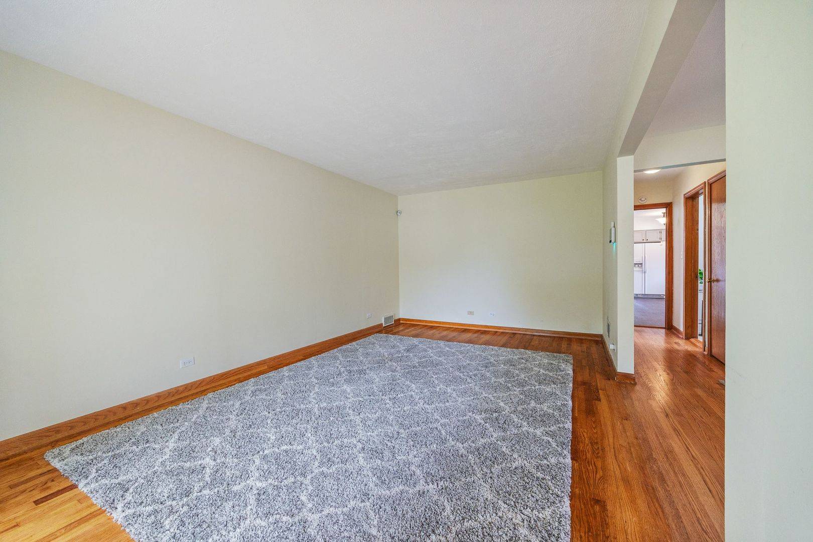 Chicago, IL 60655,2538 W 119th Street