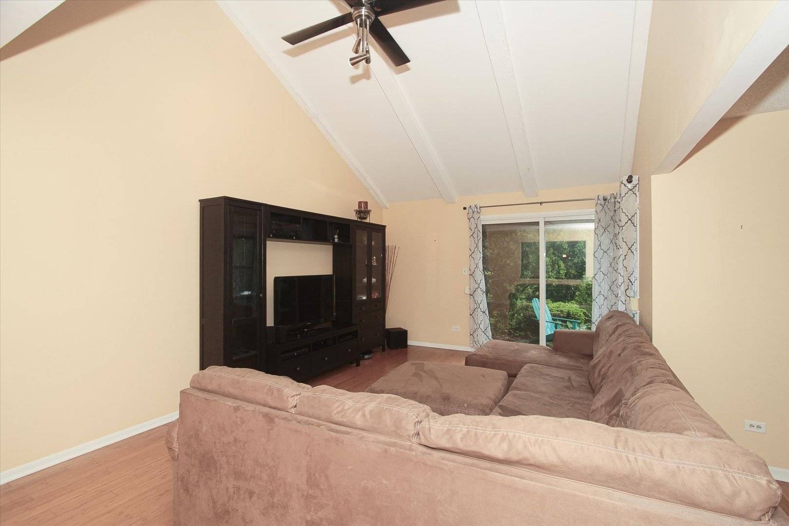 Palatine, IL 60067,260 W GOLFVIEW Terrace
