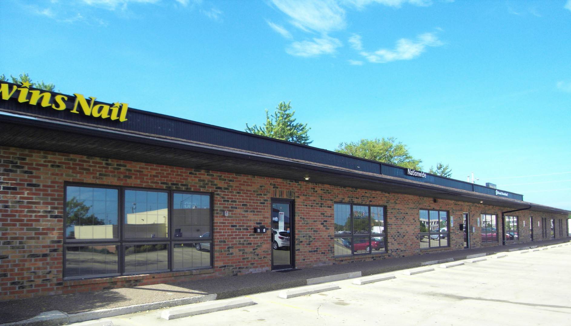 1319 N Veterans Parkway #2B, Bloomington, IL 61704