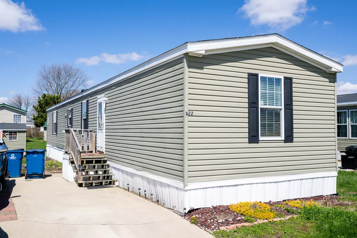 Champaign, IL 61822,4809 W Windsor Road #G22