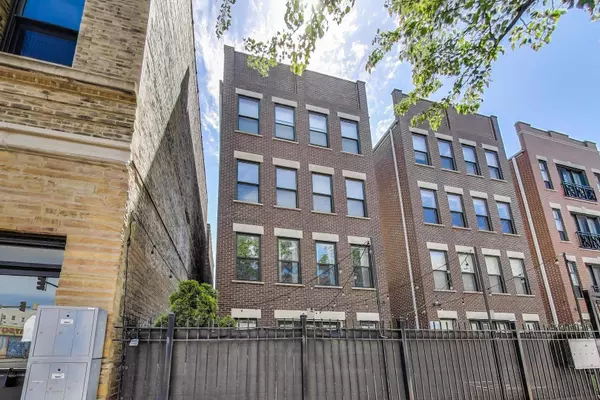 Chicago, IL 60622,2303 W CHICAGO Avenue #2