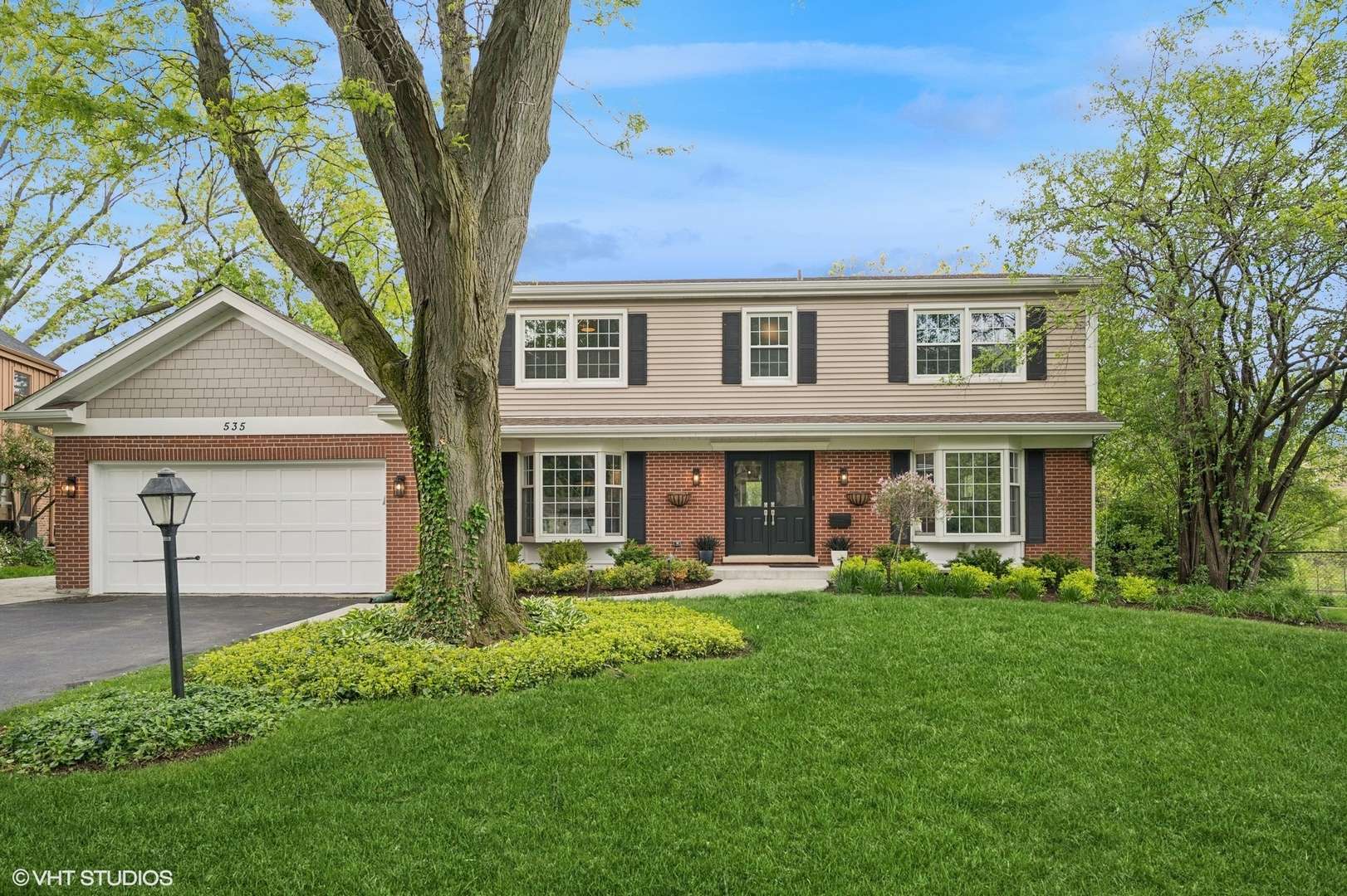 535 Shannon Road, Deerfield, IL 60015