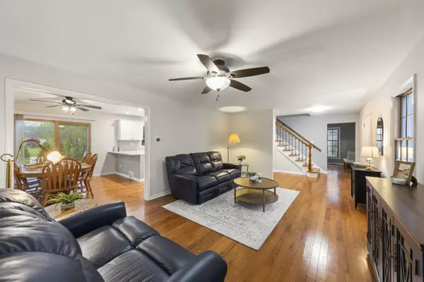 Lombard, IL 60148,1064 S Lewis Avenue