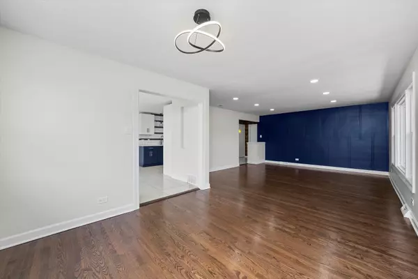 Dolton, IL 60419,15631 Dobson Avenue