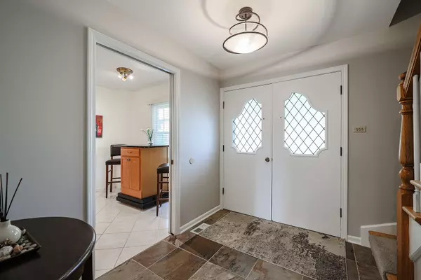Oak Brook, IL 60523,19W113 Avenue Normandy South