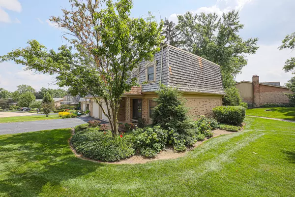 Oak Brook, IL 60523,19W113 Avenue Normandy South
