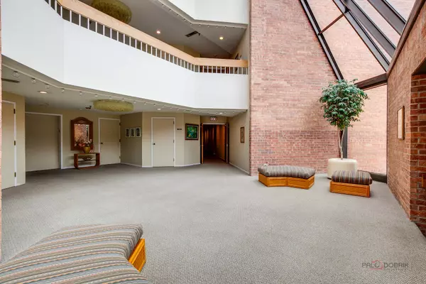 Northbrook, IL 60062,1088 Shermer Road #307