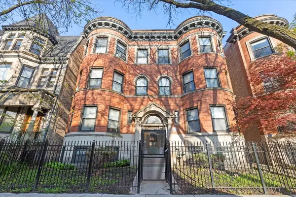 Chicago, IL 60615,5018 S Blackstone Avenue #101