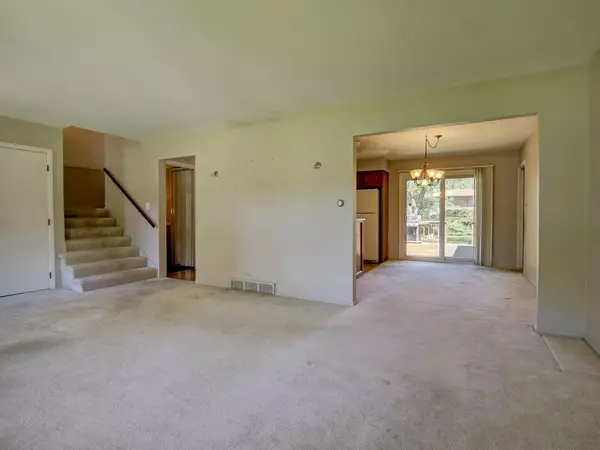 Glen Ellyn, IL 60137,3S135 Cherrywood Lane