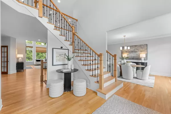 Inverness, IL 60010,1410 W Newcastle Court