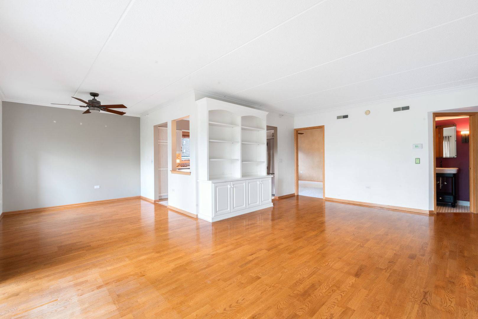 Wheaton, IL 60187,100 N Gary N Avenue #304