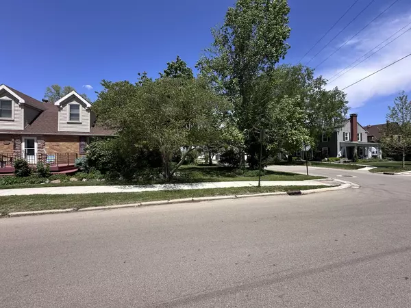 Ottawa, IL 61350,616 E Center Street