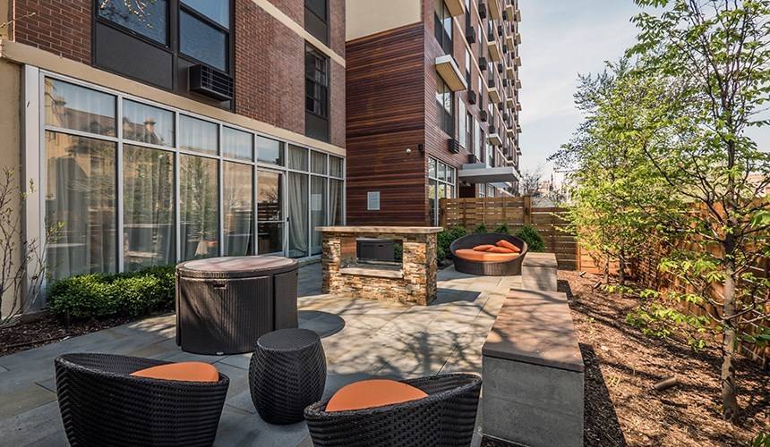 533 W Barry Avenue #11A, Chicago, IL 60657
