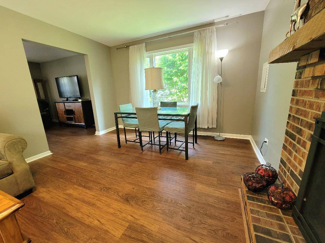 North Aurora, IL 60542,Address not disclosed